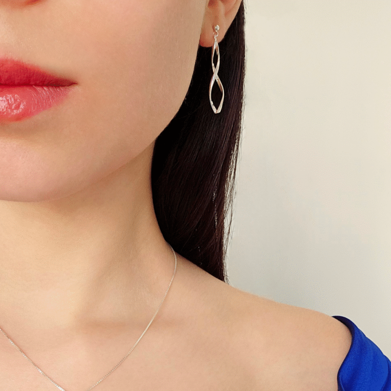 Boucles d'oreilles Silver Drop – Image 2